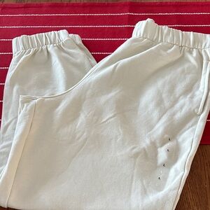 Women’s cream colored sweatpants
